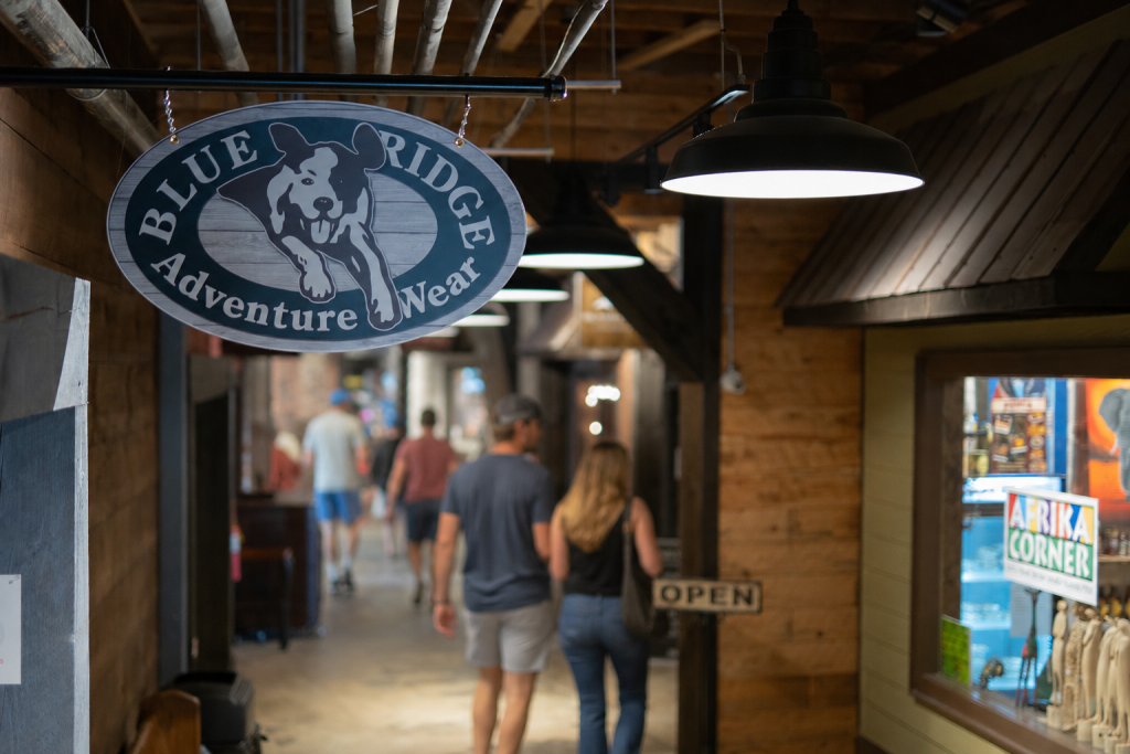 Riverwalk Shops Shopping